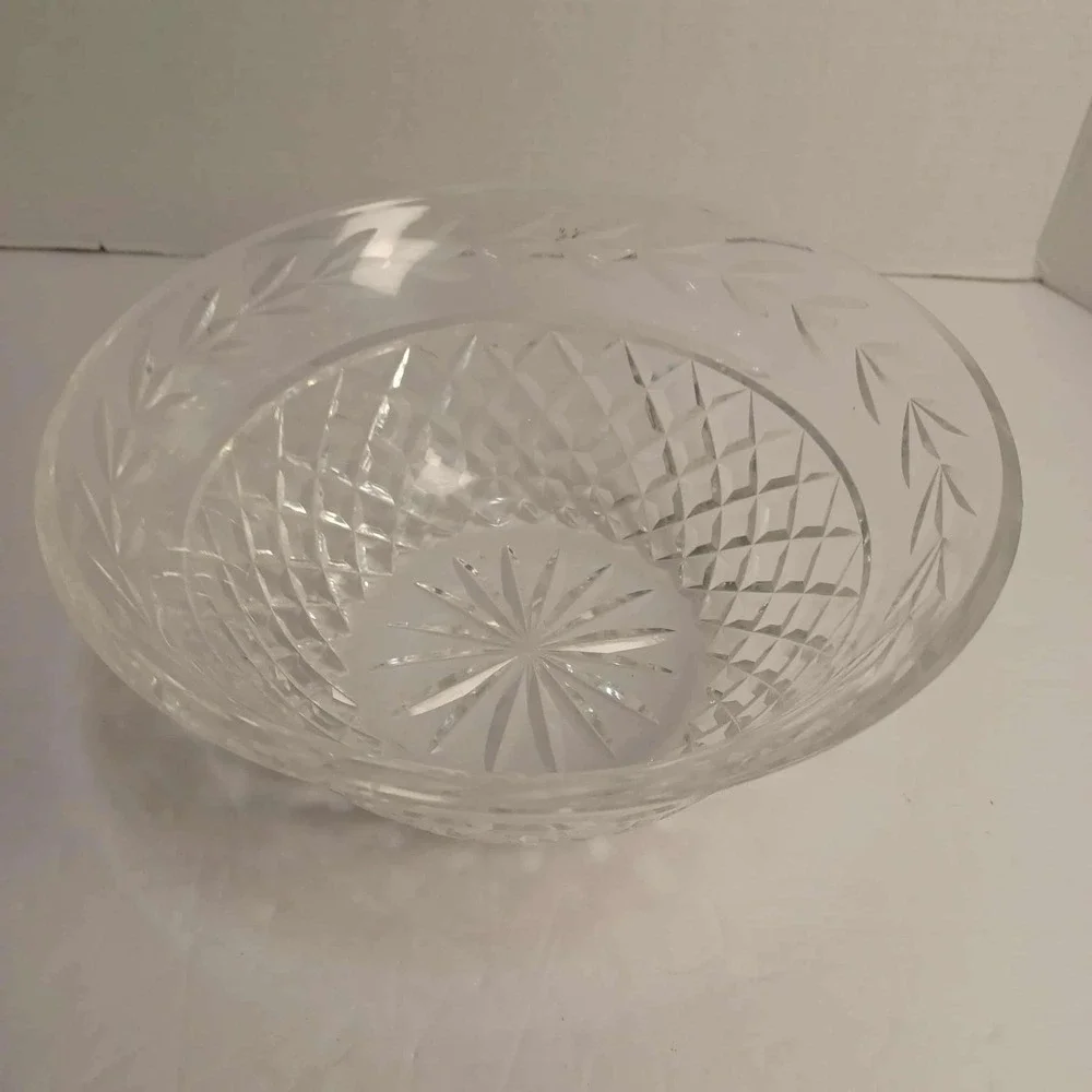Vintage Lead Crystal Bowl Cut Glass Diamond Leaf Design Centerpiece Serving Bowl